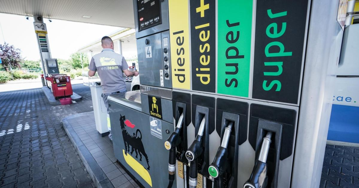 https://www.gazzettadiparma.it/resizer/1200/630/true/2023_08_16/qqqqqqqq-1692211806999.jpg--dieci_anni_dopo_il__dieselgate__l_europa_va_a_picco_.jpg?1692211807441