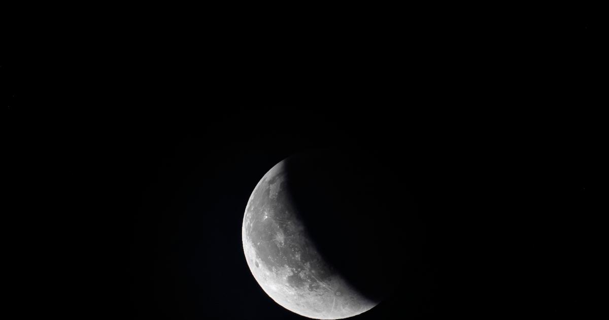 https://www.gazzettadiparma.it/resizer/1200/630/true/2025_09_07/luna-1757275281269.jpg--eclissi_di_luna__anche_a_parma_in_tanti_a_sognare_guardando_la_luna.jpg?1757275282349