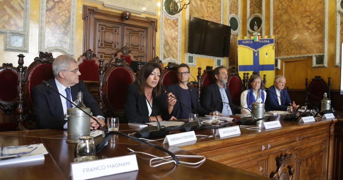 https://www.gazzettadiparma.it/resizer/1200/630/true/2025_09_12/thumbnail_IMG_6169_(1)-1757693236499.jpg--presentato_il_programma_del_teatro_due___il_calendario_di_tutti_gli_spettacoli.jpg?1757693236538