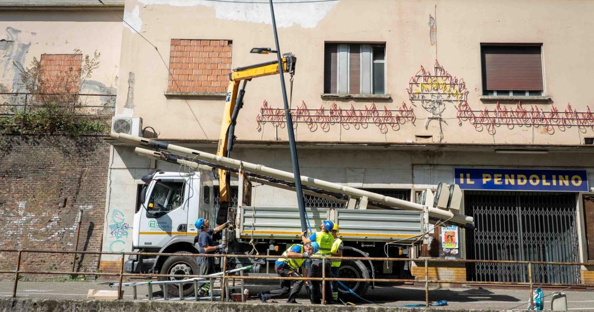 https://www.gazzettadiparma.it/resizer/1200/630/true/2025_09_19/2025.09.12_Pali_luce_Via_Trento-1758276374267.jpg--via_trento_piu_luminosa__al_via_installazione_di_60_nuovi_lampioni.jpg?1758276375452