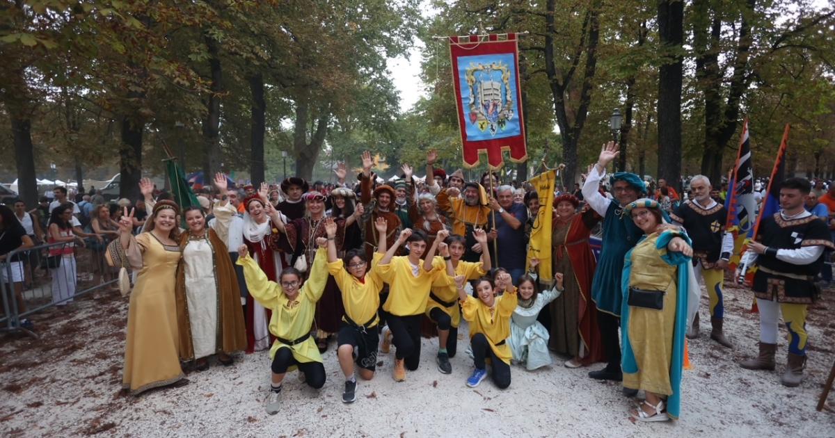 https://www.gazzettadiparma.it/resizer/1200/630/true/2025_09_21/image0_(1)-1758473616066.jpeg--porta_san_michele_vince_il_palio_di_parma.jpeg?1758473616095