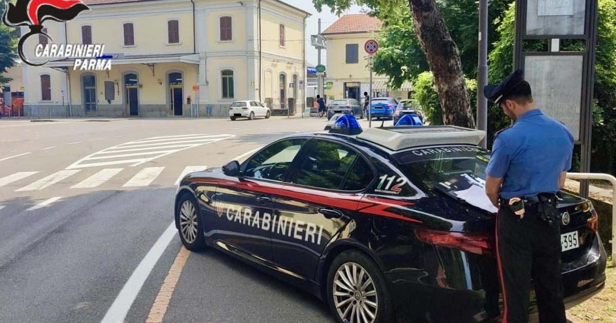 https://www.gazzettadiparma.it/resizer/1200/630/true/2025_09_22/22.09.2025_Borgotaro_foto_di_repertorio-1758531874927.jpg--si_intrufola_all_interno_di_un_auto_in_sosta_davanti_alla_stazione_dei_treni_e_arraffa_un_cellulare_nascondendolo_in_un_calzino__denunciato_per_furto_e_accompagnato_al_centro_di_rimpatrio_23enne_cland.jpg?1758531874952