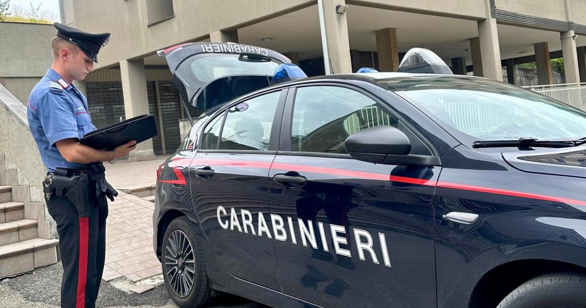 https://www.gazzettadiparma.it/resizer/1200/630/true/2025_09_29/29.09.2025_Salsomaggiore_foto_arresto_per_agg._misura_cautelare-1759134606907.jpg--salsomaggiore_terme__perseguita_e_minaccia_l_ex_compagna__rintracciato_dai_carabinieri_in_una_struttura_ricettiva_viene_arrestato_e_tradotto_in_carcere_.jpg?1759134608024