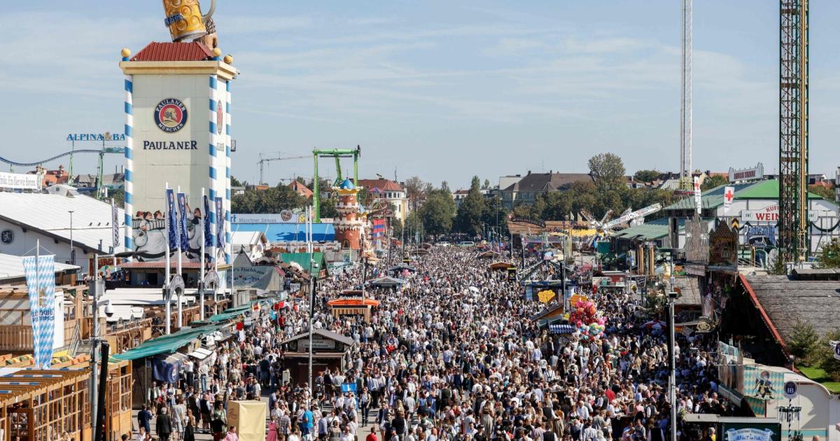 https://www.gazzettadiparma.it/resizer/1200/630/true/2025_10_01/Oktoberfest-1759308099803.jpg--esplosioni_a_monaco_di_baviera__oktoberfest_per_ora_resta_chiusa.jpg?1759308100479