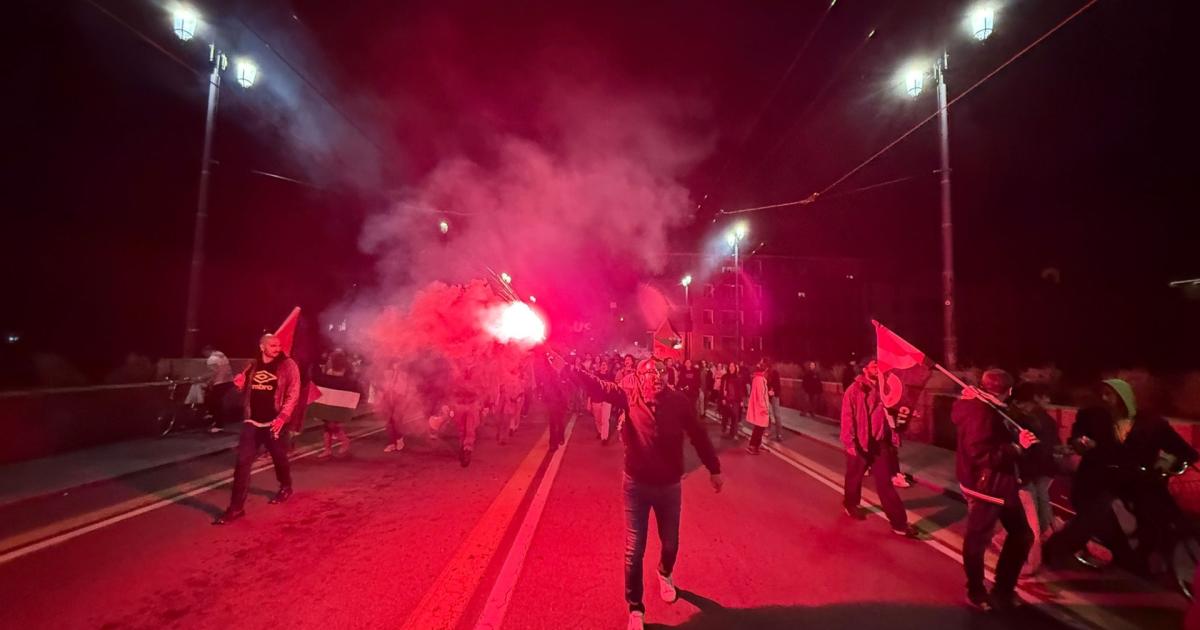 https://www.gazzettadiparma.it/resizer/1200/630/true/2025_10_01/prop1-1759351512378.jpg--anche_a_parma_corteo_in_serata_a_sostegno_di_flotilla.jpg?1759351513171