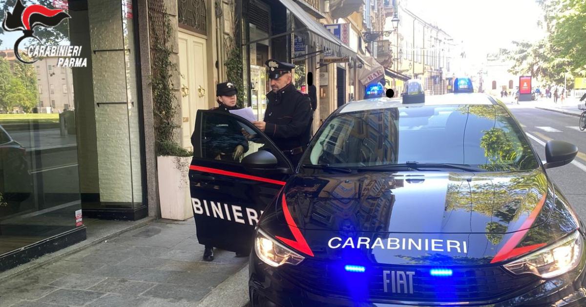 https://www.gazzettadiparma.it/resizer/1200/630/true/2025_10_10/10.10.2025_Parma_foto_di_repertorio-1760085756015.jpg--parma__furti_e_minacce_in_un_negozio_del_centro__una_commessa_vede_il_presunto_responsabile_camminare_in_citta_e_dopo_averlo_riconosciuto_lo_segnala_ai_carabinieri__denunciato_30enne_straniero.jpg?1760085756206