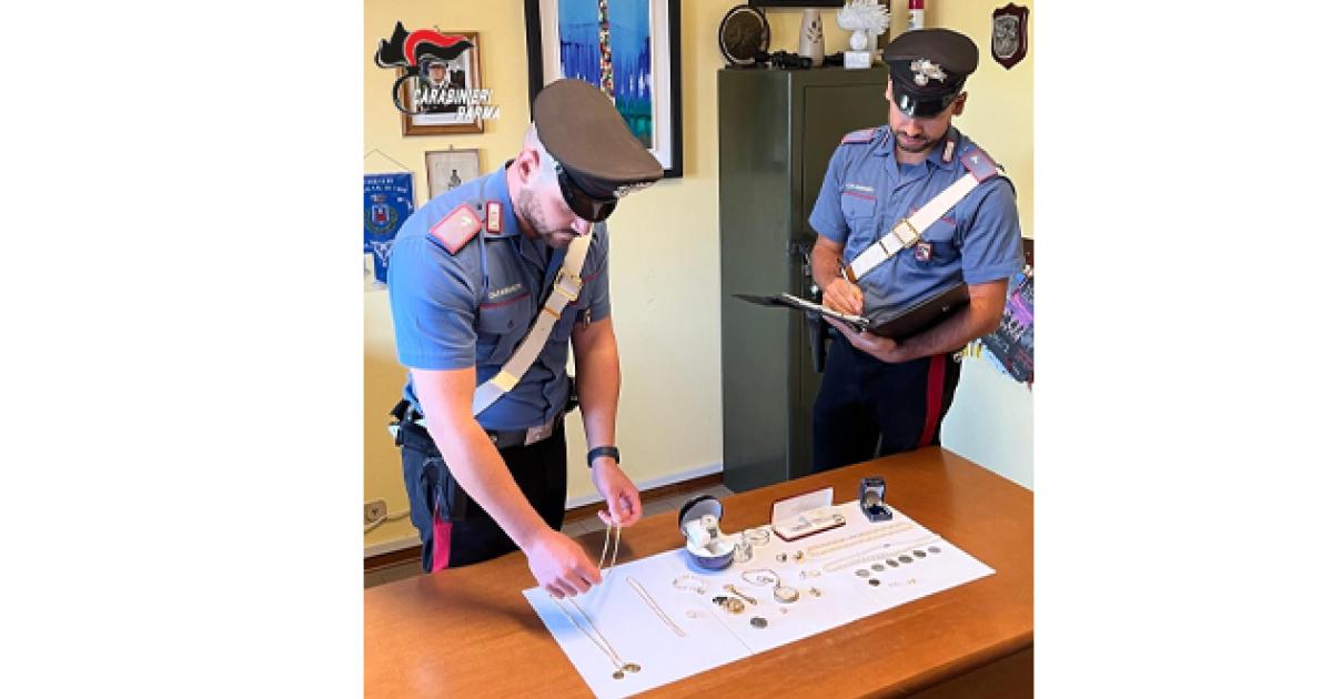 https://www.gazzettadiparma.it/resizer/1200/630/true/2025_10_11/sssssssssssssssssss-1760173454948.jpg--bedonia_e_solignano__pr____finto_maresciallo_in_azione_truffa_due_anziane___brillante_operazione_dei_carabinieri_che_recuperano_e_restituiscono_oro_e_gioielli__denunciata_coppia_di_italiani.jpg?1760173455152