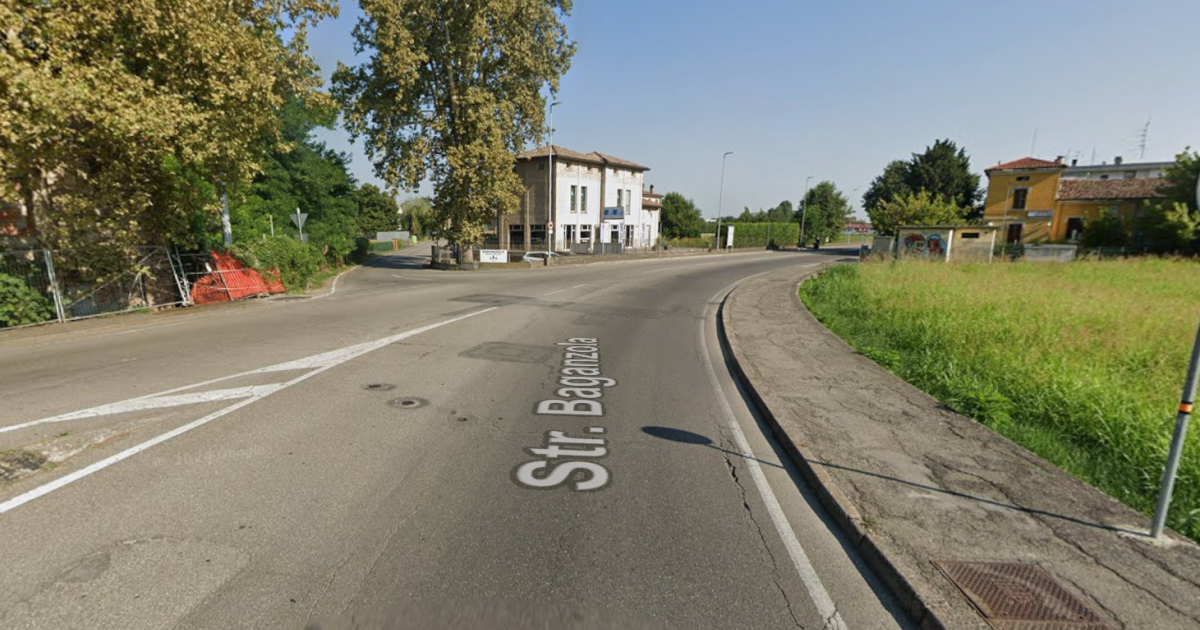 https://www.gazzettadiparma.it/resizer/1200/630/true/2025_10_17/Screenshot_2025-10-17_085019-1760683885279.png--incidente_via_reggio.png?1760683885541