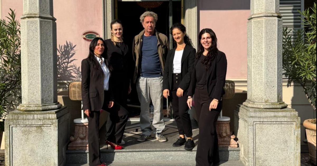 https://www.gazzettadiparma.it/resizer/1200/630/true/2025_10_17/c0484f9e-f3fa-4648-a539-c3b63302c4af-1760712690939_1760712752.jpg--sorrentino_a_parma__per_due_giorni_.jpg?1760712752492