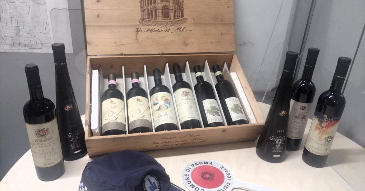 https://www.gazzettadiparma.it/resizer/1200/630/true/2025_10_22/PL-1761125347342.jpg--ubriaco__vendeva_abusivamente_alcolici_in_centro_a_parma__multato_dalla_polizia_locale.jpg?1761125347394
