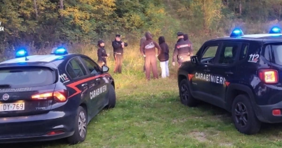 https://www.gazzettadiparma.it/resizer/1200/630/true/2025_10_22/thumbnail_22.10.2025_Bardi_foto_per_rave_party_interrotto-1761122830855_1761122880.jpg--interrotto_sul_nascere_un__rave_party__organizzato_in_localita_di__case_vosina___denunciati_35_giovani.jpg?1761122880784