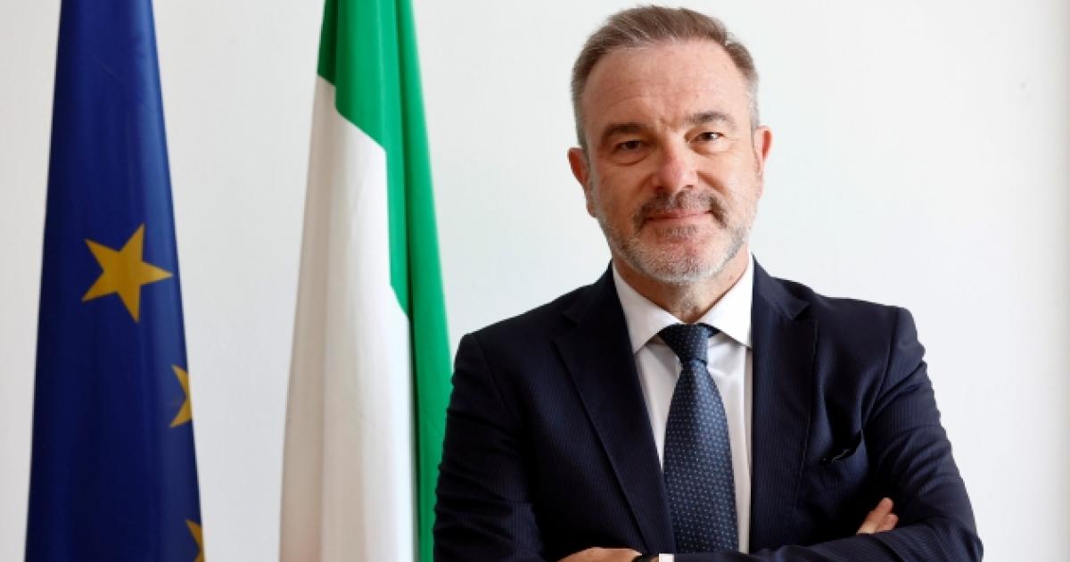 https://www.gazzettadiparma.it/resizer/1200/630/true/gn4/47516/GN4_DAT_47516083.jpg--il_parmigiano_alessandro_azzoni_ha_assunto_oggi_l_incarico_di_capo_di_rappresentanza_italiano_nella_nato.jpg