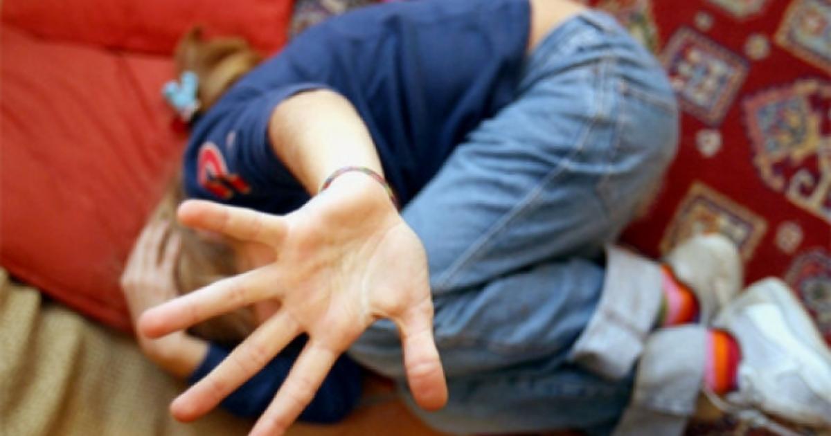 https://www.gazzettadiparma.it/resizer/1200/630/true/gn4/47958/GN4_DAT_47958030.jpg--_ti_fara_stare_bene__ma_non_dirlo_a_nessuno___a_11_anni_molestata_dal_compagno_della_nonna.jpg