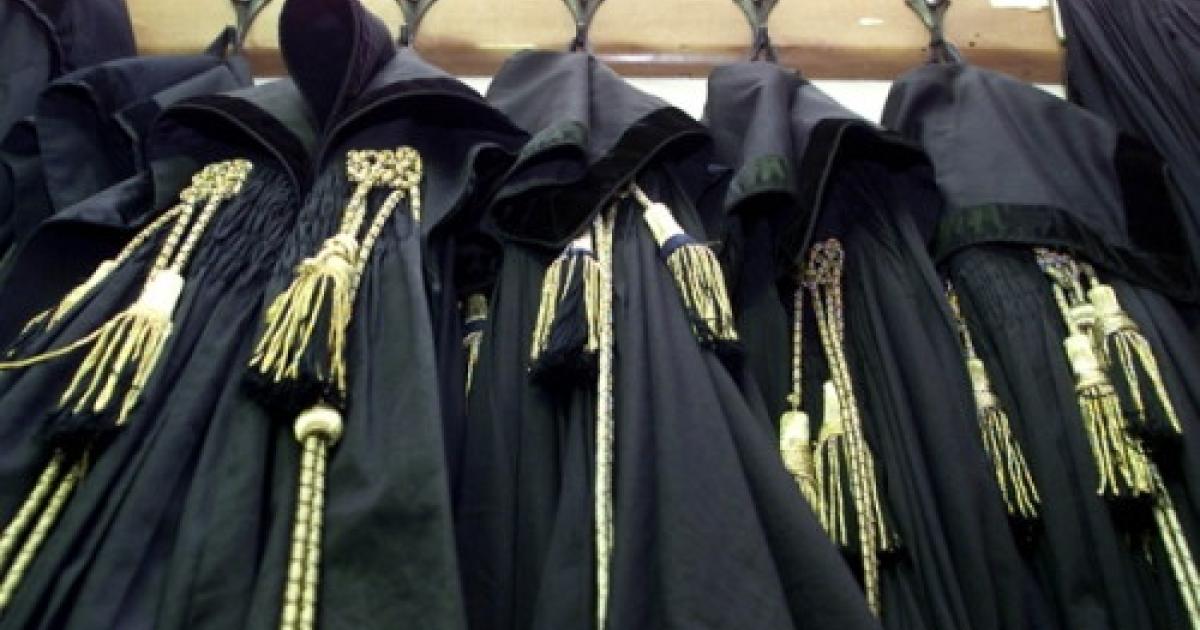 https://www.gazzettadiparma.it/resizer/1200/630/true/gn4/54/GN4_DAT_54234.jpg--il_marito_mori_di_covid__deve_ridare_200mila_euro_all_assicurazione.jpg