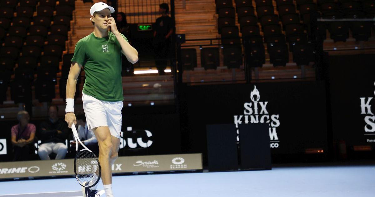 https://www.gazzettadiparma.it/resizer/1200/630/true/italpress/2025_10_15/1760557388520.jpg--sinner_batte_tsitsipas__ora_sfida_djokovic_al_six_kings_slam.jpg