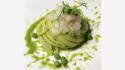 Spaghettoni crema di piselli al basilico, crudo di scampi
