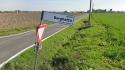 Scontro con un auto, trattore in fiamme a San Polo di Torrile
