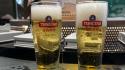 Birra fresca prodotta alla fabbrica Tsingdao - Foto