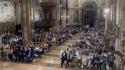 Tanti fedeli in duomo per la veglia di preghiera per il Medio Oriente con il cardinale Zuppi e il vescovo Solmi - Video