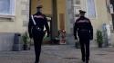 Violenta lite in strada, prima le minacce poi le botte, alla fine spunta anche un coltello. Denunciato 27enne italiano