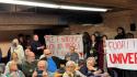 "Fuori i sionisti dall'Università": attivisti pro-Pal impediscono l'incontro con Emanuele Fiano (Pd) a Ca' Foscari - Foto 