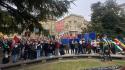 Presidio di protesta davanti al monumento al Partigiano in piazzale della Pace - Foto