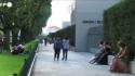 Armani Teatro, il saluto della gente dopo la morte dello stilista italiano