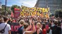 Milano a difesa del Leoncavallo, partito il secondo corteo