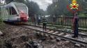 Maltempo in Lombardia,treno fermato a pochi metri voragine