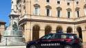 Trova cadavere del padre, carabinieri scoprono ferite da sparo