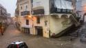 Nubifragio ad Ischia, strade allagate e auto sommerse