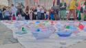 'Alba abbraccia Gaza', centinaia in piazza Ferrero