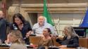 Terni, il sindaco Bandecchi contestato per le posizioni su Gaza