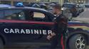Femminicidio nel Beneventano, l'arrivo del fermato alla caserma dei carabinieri
