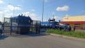 Polizia aziona gli idranti contro i manifestanti a Padova