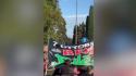 Corteo a Roma, barche e striscioni per la Flotilla