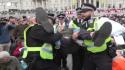 Londra, oltre mille manifestanti filopalestinesi riuniti dopo l'attacco alla sinagoga