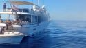 Fiamme su uno yacht: messe in salvo 16 persone ad Agropoli