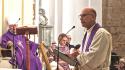 Sacerdote, 'malattia Gallo simbolo di battaglia per molti'