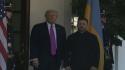 Zelensky: "Putin non pronto per la pace". Trump: "I Tomahawks? Spero non servano"