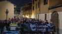 A Bruzzano centinaia alla camminata per Luciana Ronchi