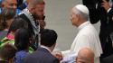 Il Papa a movimenti popolari, terra, casa e lavoro diritti sacri