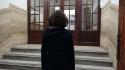 Ragazza precipita in cortile scuola occupata a Roma