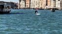 Un delfino a Venezia, 'non avvicinatevi'