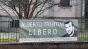 Striscione per chiedere la libertà di Alberto Trentini esposto a Vigonovo