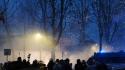 Manifestanti Torino lanciano bombe carta, polizia risponde coi lacrimogeni