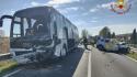 Bus contro auto, un morto e cinque feriti nel Veneziano