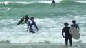"E' la nostra terapia", la sfida dei surfisti israeliani tra sirene e allarmi antibomba