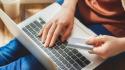 Quel soldato bello e innamorato è solo un bluff online. Ma la 50enne versa 62mila euro