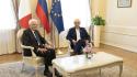 Mattarella: "Si rischia di scivolare in un baratro di violenza"